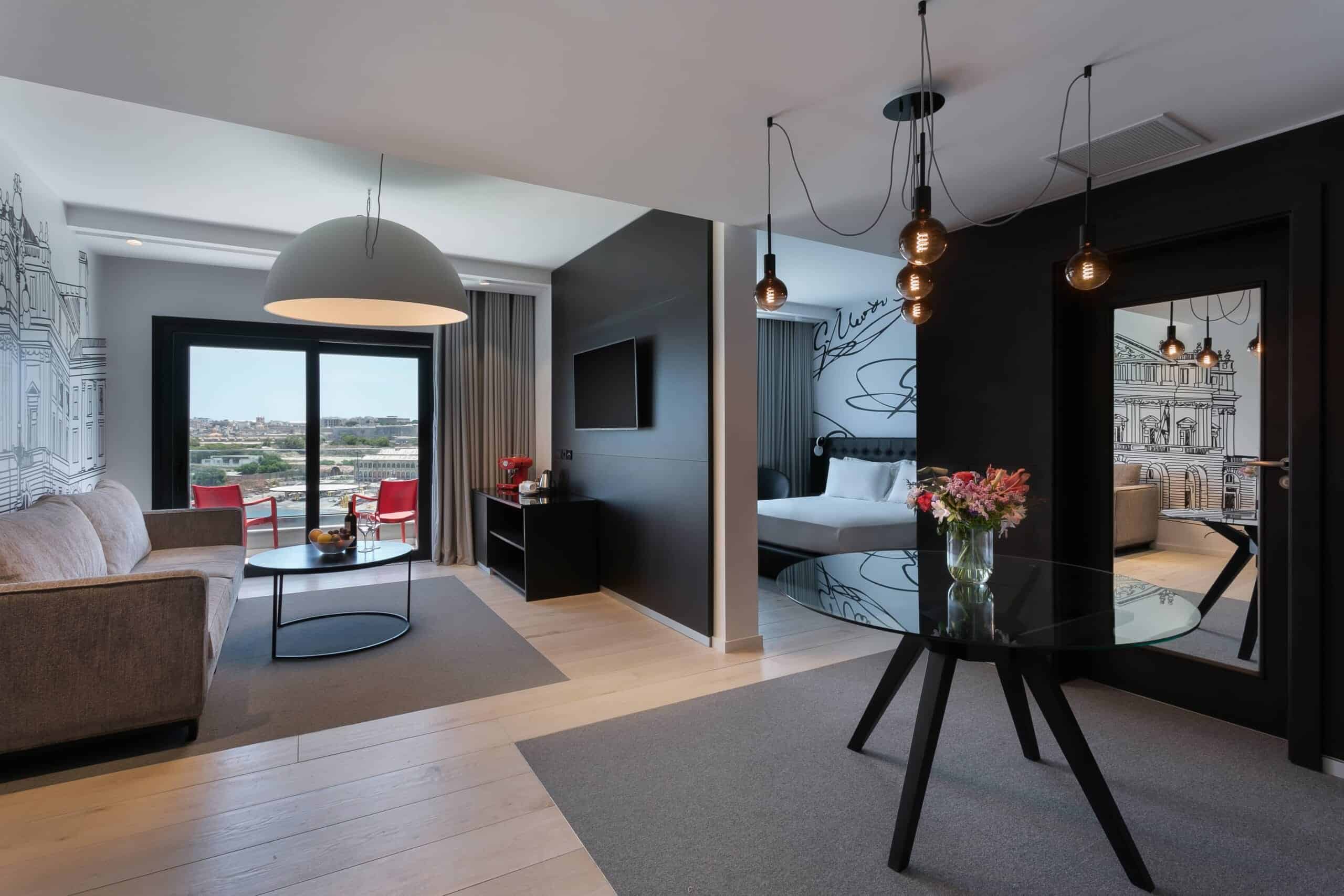 Deluxe Grand Seaview Suite at Verdi Gzira Promenade